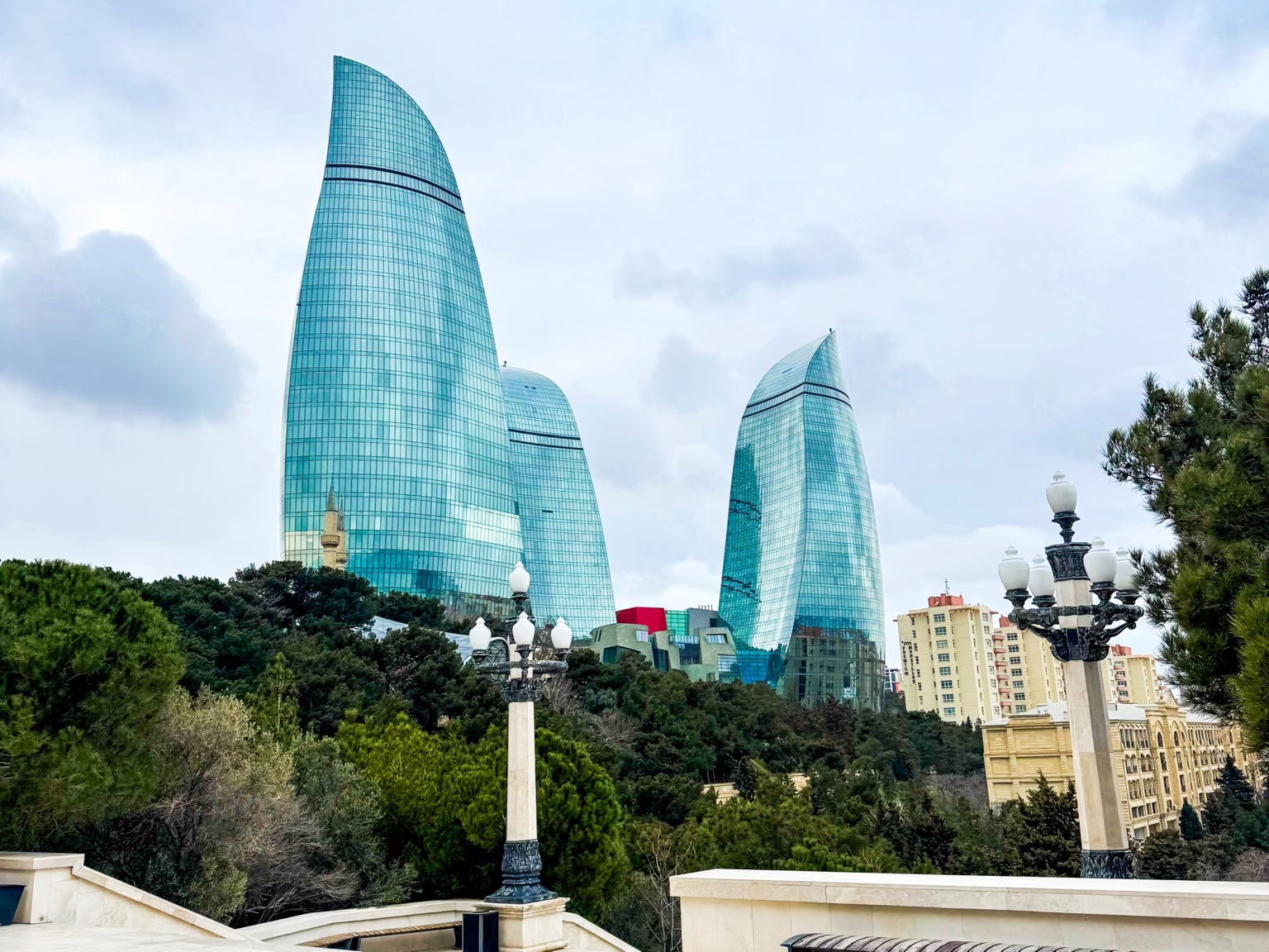 フレームタワー